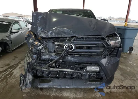 2024 Toyota Tacoma Double Cab z USA, uszkodzony, nr VIN 3TMKB5FN8RM022986